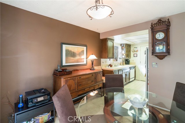 2014 Warfield Avenue, Redondo Beach, California 90278, 2 Bedrooms Bedrooms, ,1 BathroomBathrooms,Residential,Sold,Warfield,SB17032190