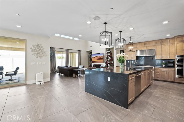 39767 Larkspur Terrace, Temecula CA: https://media.crmls.org/medias/c5699b7b-8cd8-4791-b417-c6c80c7557b5.jpg