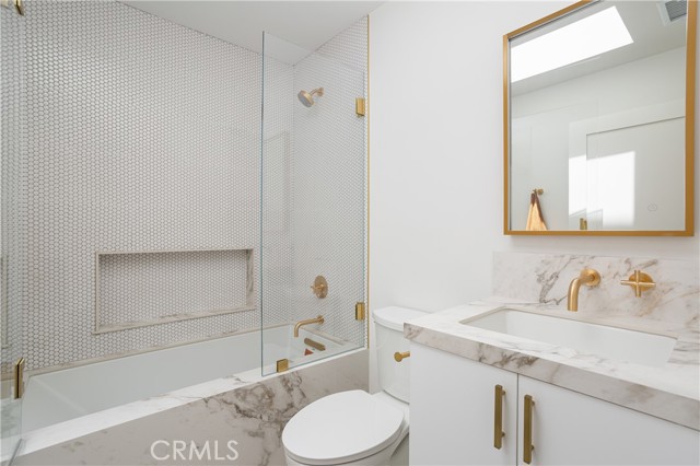 Detail Gallery Image 30 of 42 For 212 E 19th St, Costa Mesa,  CA 92627 - 5 Beds | 4 Baths