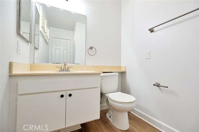 Detail Gallery Image 9 of 17 For 1936 Conejo St, Corona,  CA 92882 - 3 Beds | 1/1 Baths