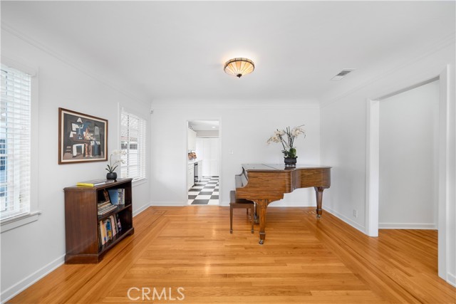 945 Cabrillo Drive photo 8