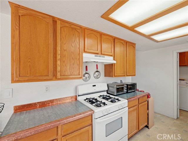 Detail Gallery Image 9 of 25 For 32229 Carnelian Rd, Lucerne Valley,  CA 92356 - 3 Beds | 2 Baths