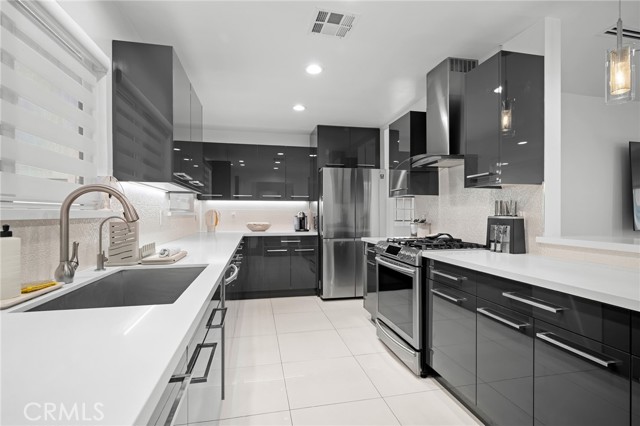 7078 Park Manor photo 10