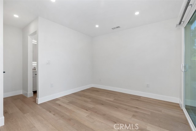 3871 Hendrix Street, Irvine CA: https://media.crmls.org/medias/c56cc3b7-85bd-4ad7-8cb1-cf7b4c275a25.jpg
