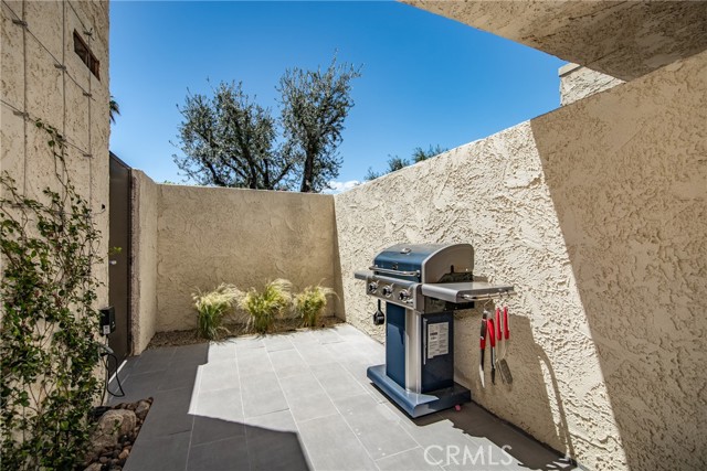 Detail Gallery Image 24 of 32 For 466 N Hermosa Dr, Palm Springs,  CA 92262 - 3 Beds | 3 Baths