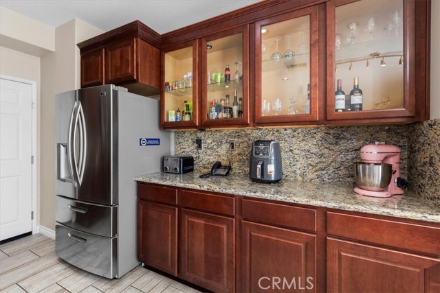 Detail Gallery Image 13 of 28 For 27109 Woodglen Ln, Moreno Valley,  CA 92555 - 4 Beds | 3 Baths