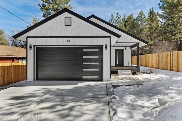 Front Image Thumbnail for CROC26053545