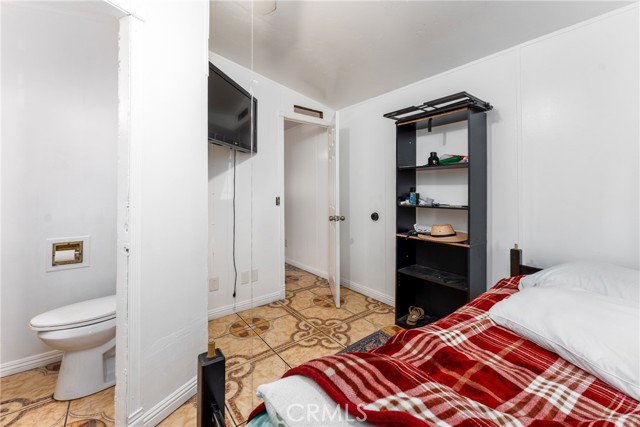 17225 Valley Boulevard, Fontana CA: https://media.crmls.org/medias/c56ecfd9-c910-4c42-9513-e45b4f1c1077.jpg