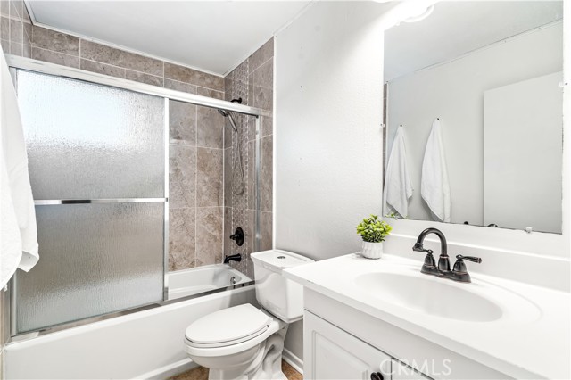 43160 Virginia Avenue, Palm Desert CA: https://media.crmls.org/medias/c56ef0ed-e48d-4a36-bf7c-288a449d45d1.jpg