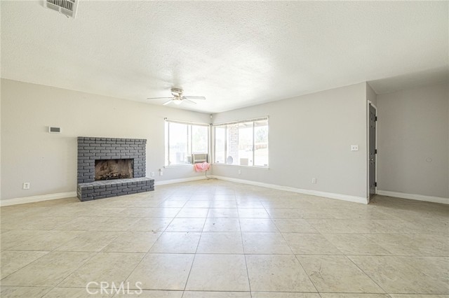 Detail Gallery Image 7 of 35 For 17394 Laredo Vista, Palmdale,  CA 93591 - 3 Beds | 2 Baths