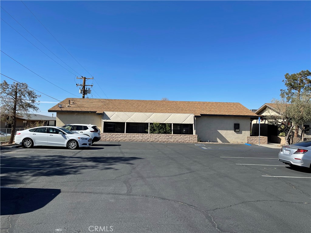 309 E Mountain View Street