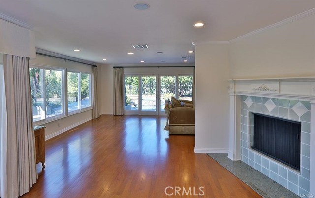 24944 JIM BRIDGER Road, Hidden Hills CA: https://media.crmls.org/medias/c5712642-feb8-4a30-848d-be0d45afc90e.jpg