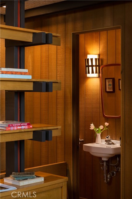 Detail Gallery Image 14 of 27 For 287 Grizzly, Lake Arrowhead,  CA 92352 - 3 Beds | 2/1 Baths