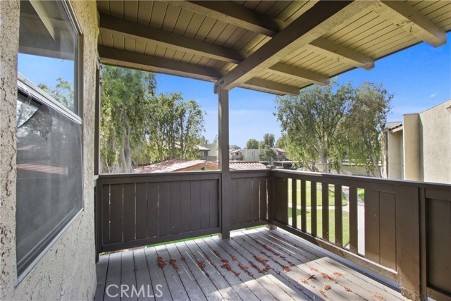 Detail Gallery Image 8 of 11 For 1345 Cabrillo Park Dr #J08,  Santa Ana,  CA 92701 - 1 Beds | 1 Baths