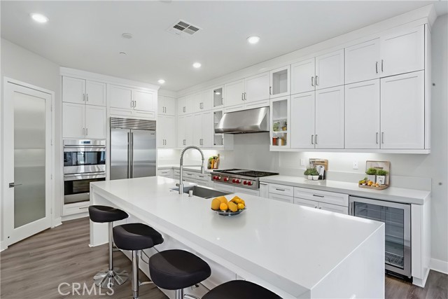54 Sagan Way, Irvine CA: https://media.crmls.org/medias/c5722b6c-d5ac-49a8-b89b-98eb7f38d8b5.jpg