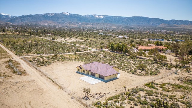 Image 2 for 10422 Wild Pony Path Rd, Pinon Hills, CA 92372