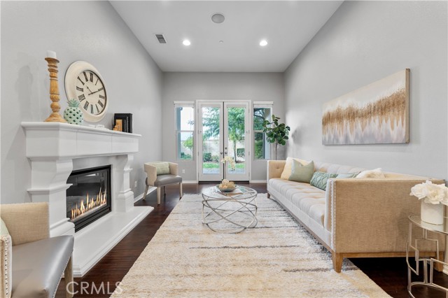 Detail Gallery Image 3 of 4 For 1138 Las Colinas, San Dimas,  CA 91773 - 4 Beds | 4 Baths