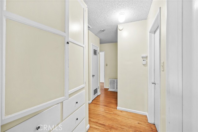 Detail Gallery Image 20 of 32 For 2612 Manhattan Beach Bld, Gardena,  CA 90249 - 3 Beds | 2 Baths