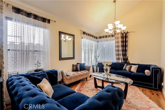 41 Pasada Valiente, Rancho Santa Margarita CA: https://media.crmls.org/medias/c574b549-2d00-4367-bbe7-c3e5a3708ecc.jpg