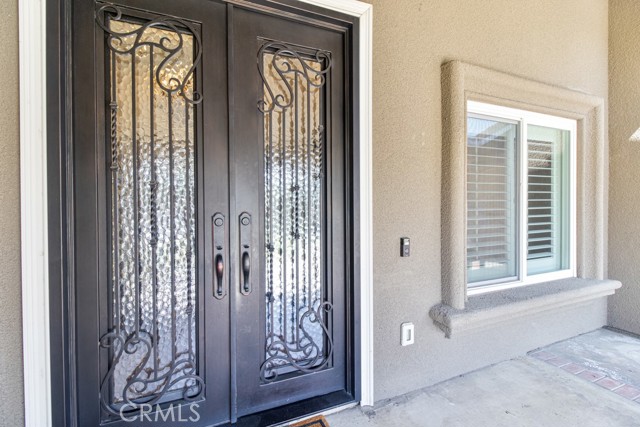 Detail Gallery Image 2 of 30 For 351 W Buffington St, Upland,  CA 91784 - 4 Beds | 3 Baths