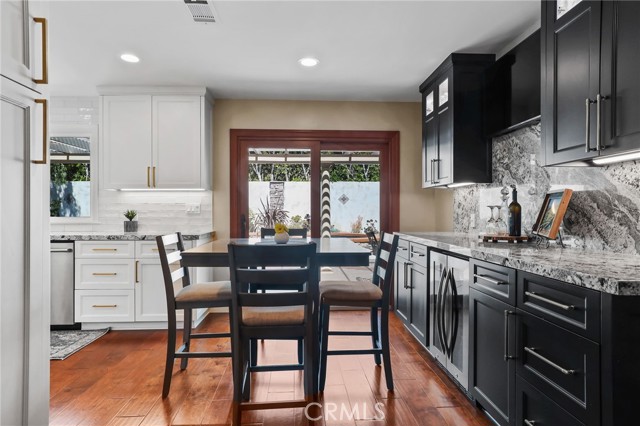 11571 Harrisburg, Rossmoor CA: https://media.crmls.org/medias/c575091d-c2e9-469a-b9e8-72e547cf580a.jpg