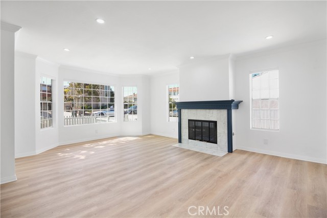 Detail Gallery Image 10 of 26 For 1933 Voorhees Ave a,  Redondo Beach,  CA 90278 - 4 Beds | 3 Baths
