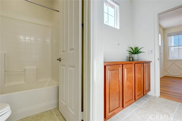 Detail Gallery Image 36 of 44 For 24509 Rosette Ln, Valencia,  CA 91354 - 5 Beds | 3 Baths