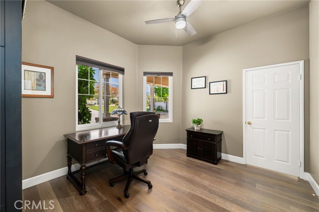 12693 Ridgecrest Drive, Rancho Cucamonga CA: https://media.crmls.org/medias/c577ae0b-f9ce-439f-91ef-3cf67b2ef86b.jpg
