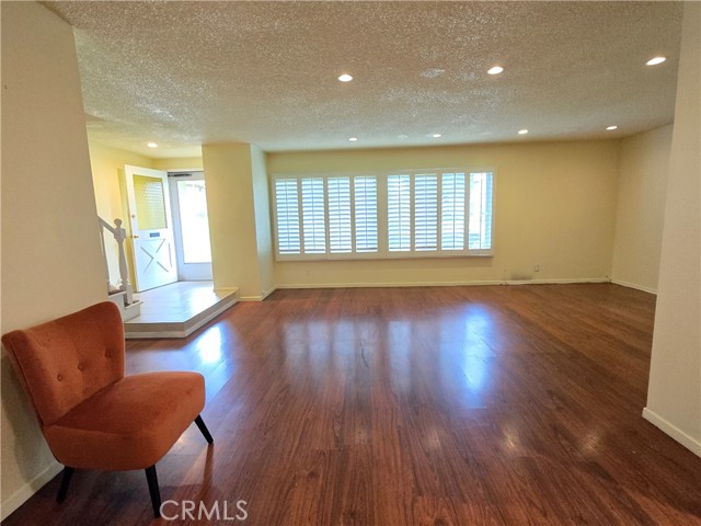 Detail Gallery Image 5 of 28 For 3500 W Manchester #337,  Inglewood,  CA 90305 - 2 Beds | 2/1 Baths