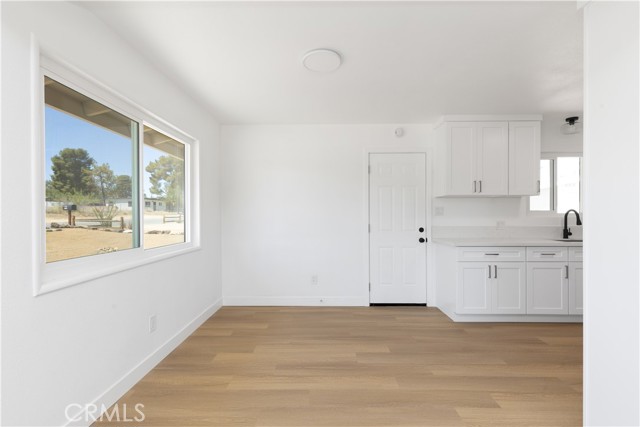 Detail Gallery Image 7 of 22 For 55650 Navajo Trl, Yucca Valley,  CA 92284 - 2 Beds | 1 Baths