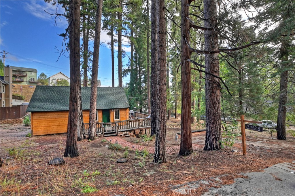 31928 Brookings Drive, Running Springs, CA 92382
