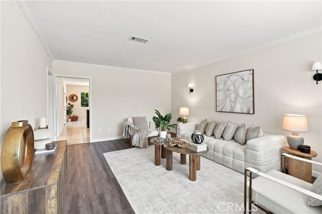 Front Image Thumbnail for CRSR26169755