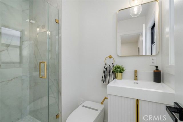 17200 Lanark Street photo 19