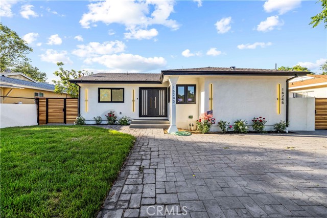 Detail Gallery Image 5 of 40 For 16243 Chatsworth St, Granada Hills,  CA 91344 - 3 Beds | 2 Baths