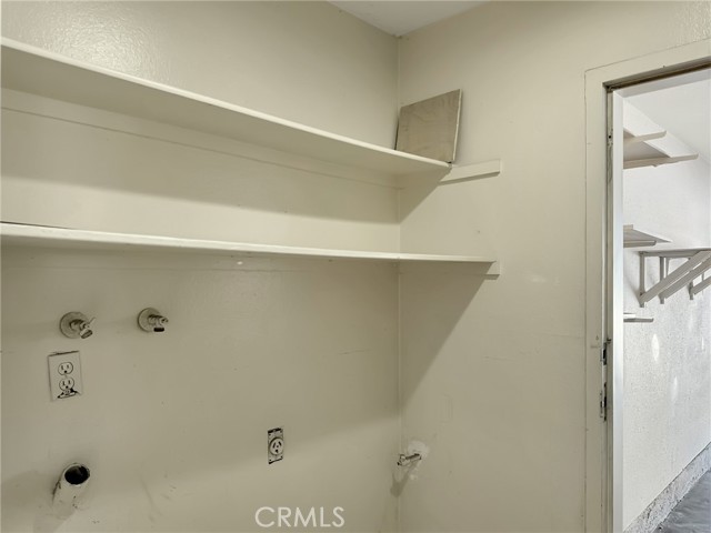 Detail Gallery Image 10 of 17 For 2526 S Laurelwood #117,  Santa Ana,  CA 92704 - 2 Beds | 1 Baths