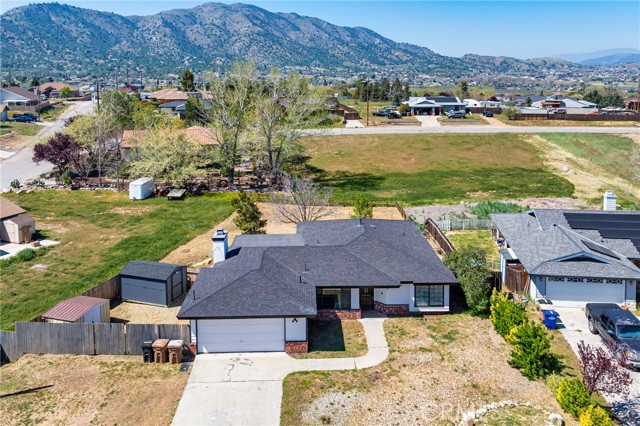 Detail Gallery Image 43 of 44 For 21921 Fig Ct, Tehachapi,  CA 93561 - 3 Beds | 2 Baths