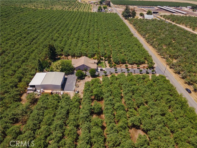 6839 Mercedes Avenue, Winton CA: https://media.crmls.org/medias/c57d35bc-929e-4d51-b8f3-ee8e9701d3fd.jpg