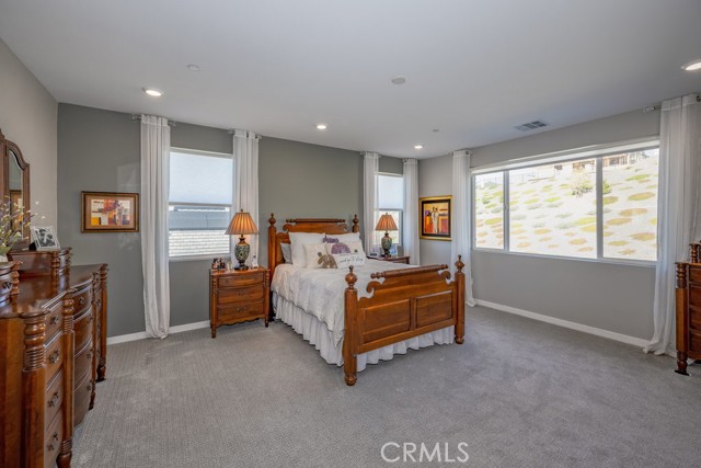 Detail Gallery Image 22 of 57 For 28701 Wildflower Ca,  Castaic,  CA 91384 - 4 Beds | 3/1 Baths