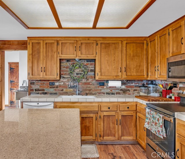 Detail Gallery Image 18 of 55 For 47515 Road 620, Oakhurst,  CA 93644 - 2 Beds | 3 Baths