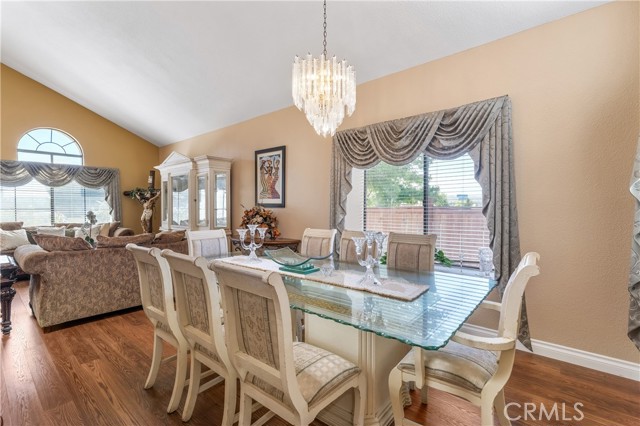 Detail Gallery Image 9 of 52 For 25454 Blackthorne Drive, Murrieta,  CA 92563 - 4 Beds | 3 Baths