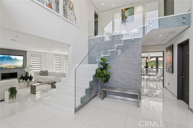 Detail Gallery Image 9 of 73 For 23670 Park Andorra, Calabasas,  CA 91302 - 4 Beds | 4/1 Baths