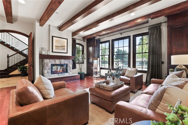 3311 Rossmoor Way, Rossmoor CA: https://media.crmls.org/medias/c57f4e7f-e202-4b7f-8d69-d44125aac62d.jpg