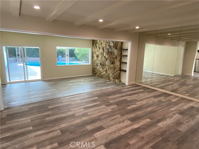 Detail Gallery Image 27 of 31 For 22148 Welby Way, Woodland Hills,  CA 91303 - 3 Beds | 2 Baths