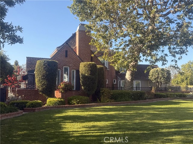 4275 Country Club Drive, Long Beach CA: https://media.crmls.org/medias/c580b931-3ef7-4c84-aff2-0c212a9bda69.jpg