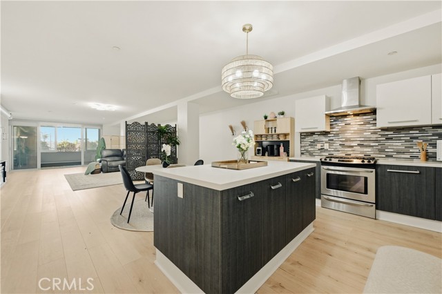 Detail Gallery Image 2 of 47 For 433 Pine #201,  Long Beach,  CA 90802 - 1 Beds | 1 Baths