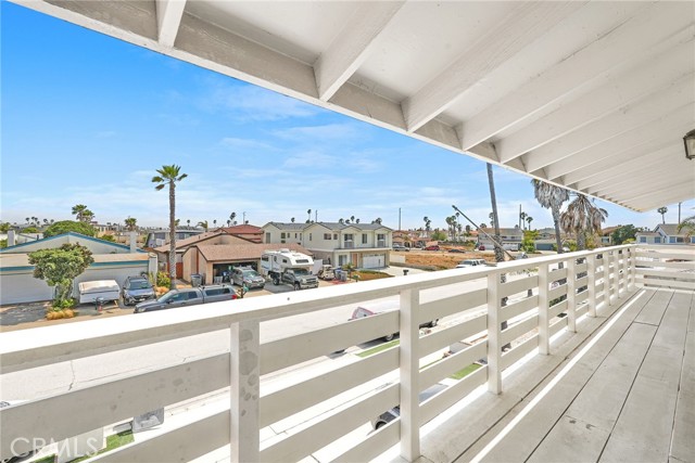 4941 Catamaran Street, Oxnard CA: https://media.crmls.org/medias/c5819fd0-fcc5-4824-adab-6c4091ebbb42.jpg