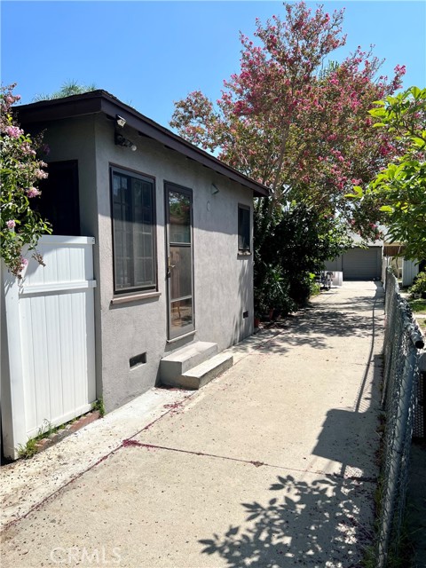 10550 Oxnard Street, North Hollywood (los Angeles), CA, 91606 10550 Oxnard Street, North Hollywood (los Angeles), CA, 91606