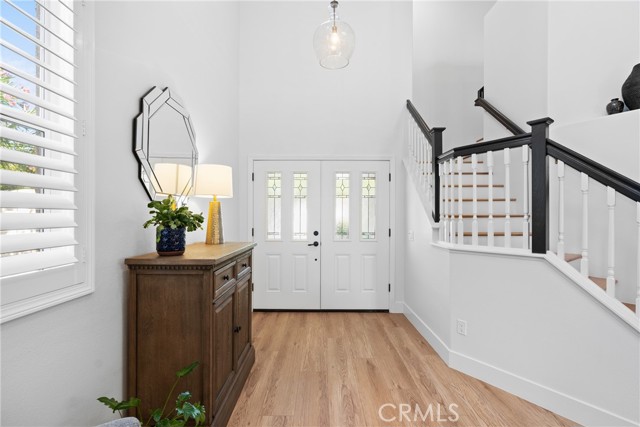 27811 Bloomfield Court, Valencia CA: https://media.crmls.org/medias/c582576b-b390-4f63-9796-495df6a66bff.jpg
