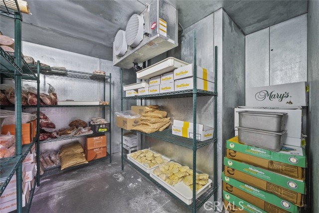 12061 Strathern Street, North Hollywood CA: https://media.crmls.org/medias/c583bfe5-da92-4cbb-bb99-53d8affff261.jpg