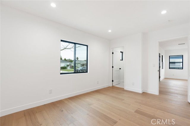 8334 Winsford Avenue, Los Angeles CA: https://media.crmls.org/medias/c585189b-f809-4ccf-9cc9-36a3a48e3437.jpg